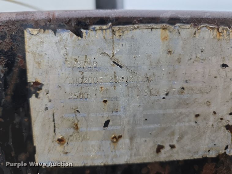 image for item DV1755 1995 Wells Cargo Enclosed cargo trailer