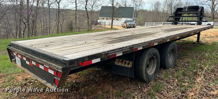 image for item DV1898 2011 Elite Trailers flatbed trailer