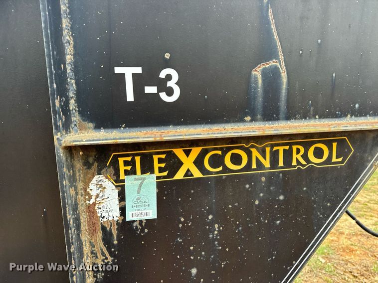 image for item DV1898 2011 Elite Trailers flatbed trailer