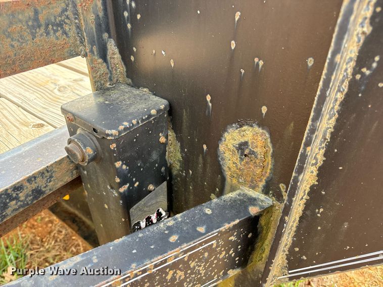 image for item DV1898 2011 Elite Trailers flatbed trailer