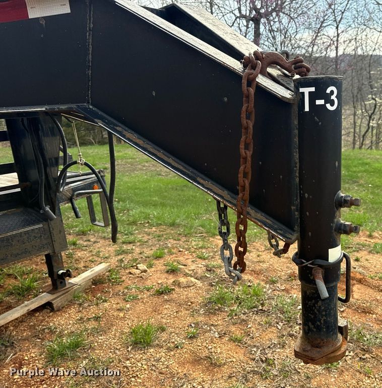 image for item DV1898 2011 Elite Trailers flatbed trailer