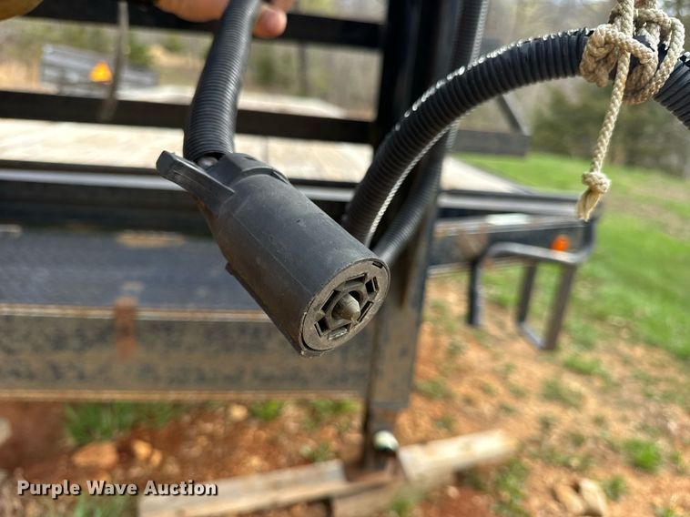 image for item DV1898 2011 Elite Trailers flatbed trailer