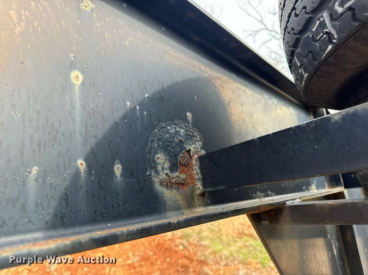 image for item DV1898 2011 Elite Trailers flatbed trailer