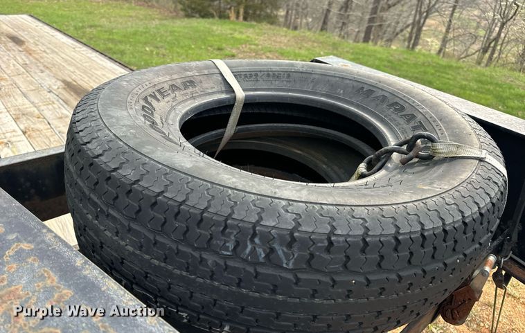 image for item DV1898 2011 Elite Trailers flatbed trailer