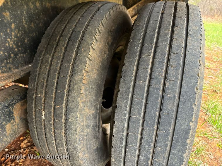 image for item DV1898 2011 Elite Trailers flatbed trailer