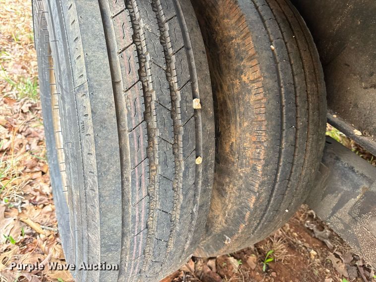 image for item DV1898 2011 Elite Trailers flatbed trailer