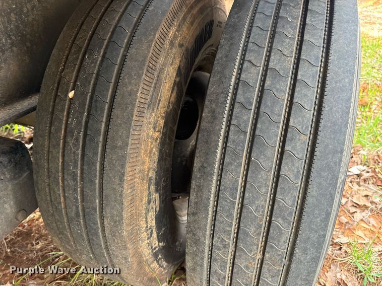 image for item DV1898 2011 Elite Trailers flatbed trailer