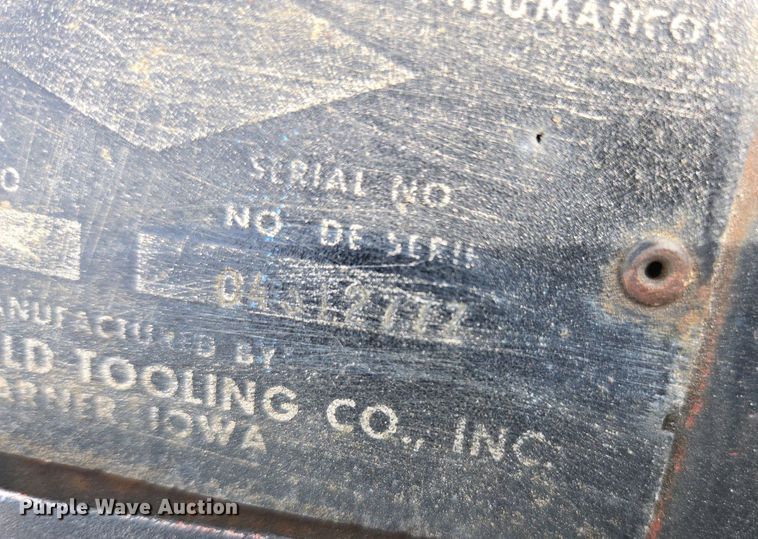 image for item DW1924 IMT  16  truck mounted crane