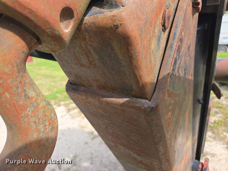 image for item DW1924 IMT  16  truck mounted crane