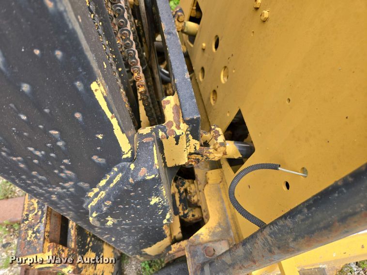 image for item DW1925 Caterpillar  T45C forklift