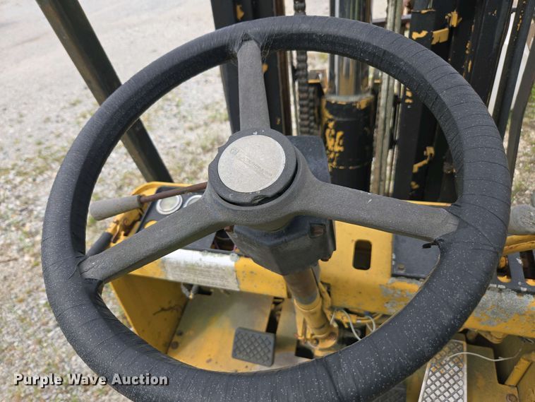 image for item DW1925 Caterpillar  T45C forklift