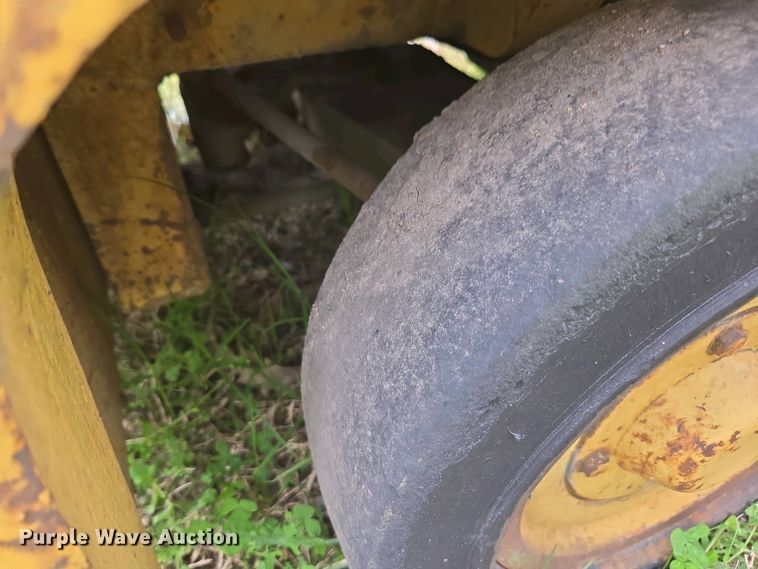 image for item DW1925 Caterpillar  T45C forklift