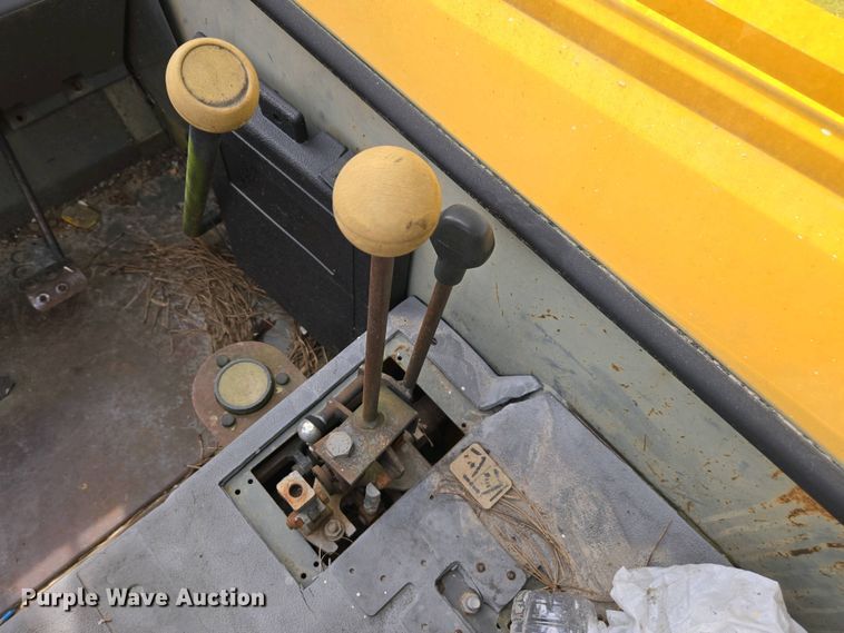 image for item DW1927 1994 JCB 506B telehandler