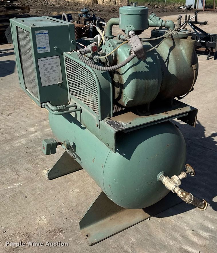 image for item DX8976 (2) air compressors