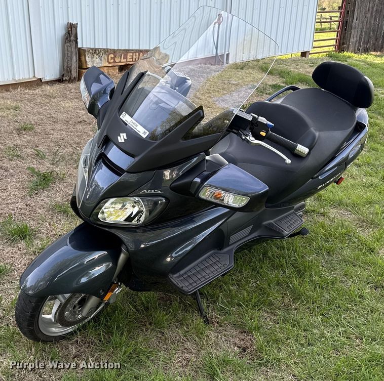 image for item DY8025 2012 Suzuki Burgman 650 motorcycle