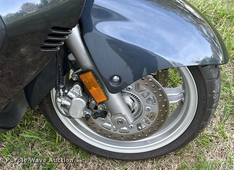 image for item DY8025 2012 Suzuki Burgman 650 motorcycle