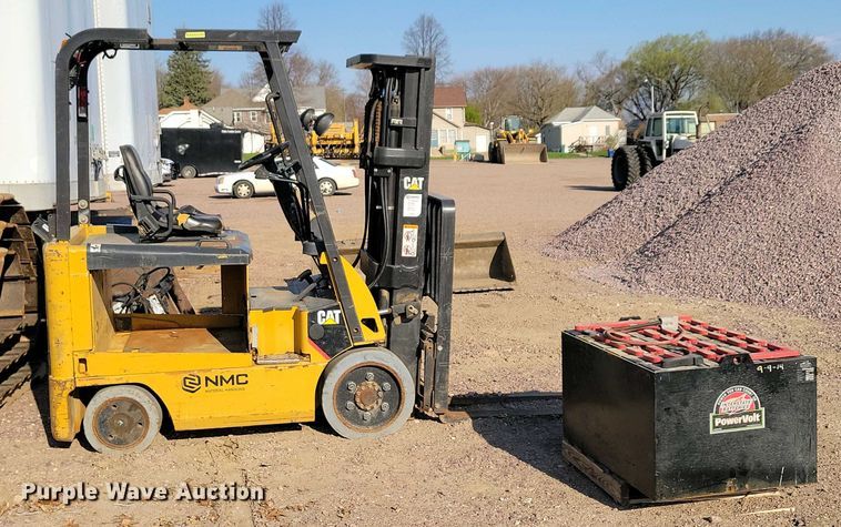 image for item EA2420 Caterpillar E5000-AC forklift