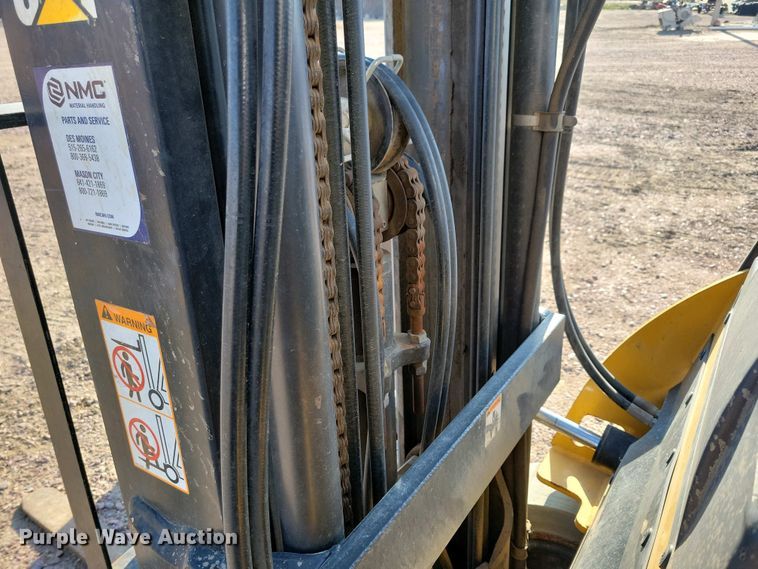 image for item EA2420 Caterpillar E5000-AC forklift