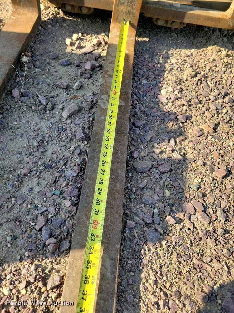 image for item EA2420 Caterpillar E5000-AC forklift