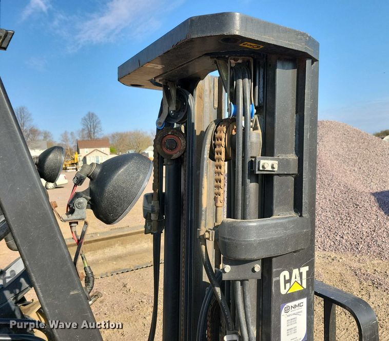 image for item EA2420 Caterpillar E5000-AC forklift