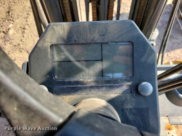 image for item EA2420 Caterpillar E5000-AC forklift