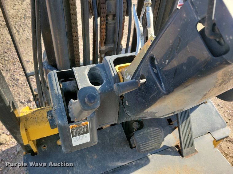 image for item EA2420 Caterpillar E5000-AC forklift