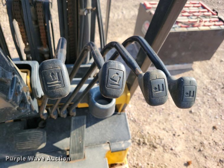 image for item EA2420 Caterpillar E5000-AC forklift