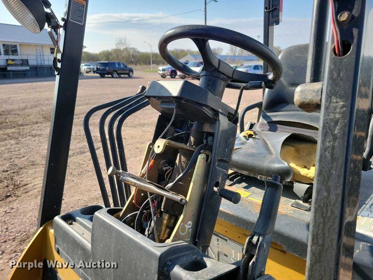 image for item EA2420 Caterpillar E5000-AC forklift