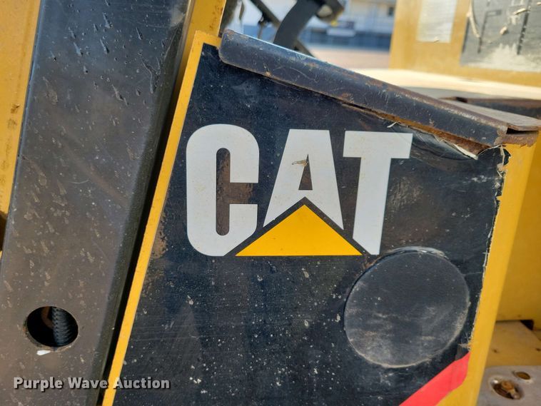 image for item EA2420 Caterpillar E5000-AC forklift