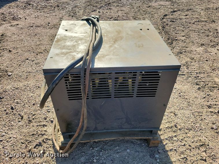 image for item EA2420 Caterpillar E5000-AC forklift