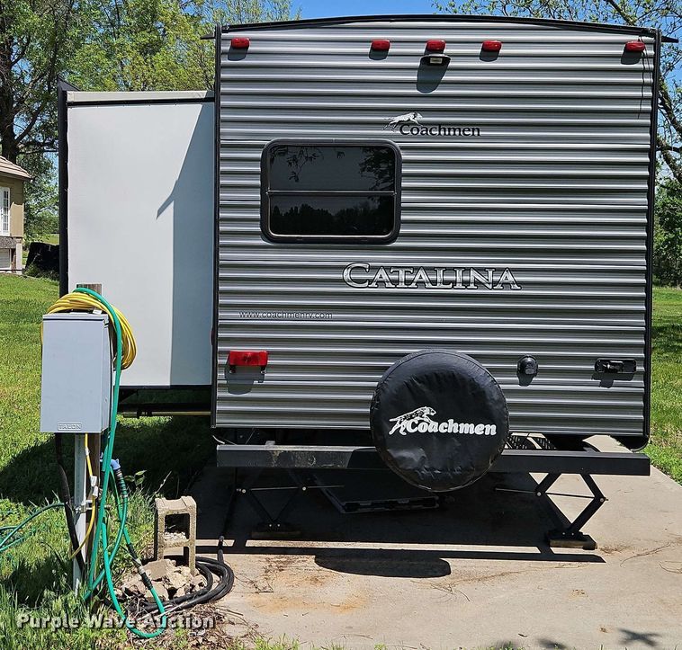 image for item EB7999 2017 Coachman Catalina 321BHDS CK camper