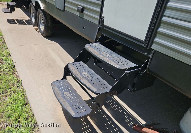 image for item EB7999 2017 Coachman Catalina 321BHDS CK camper