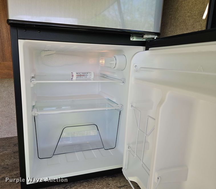 image for item EB7999 2017 Coachman Catalina 321BHDS CK camper