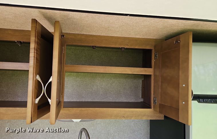 image for item EB7999 2017 Coachman Catalina 321BHDS CK camper