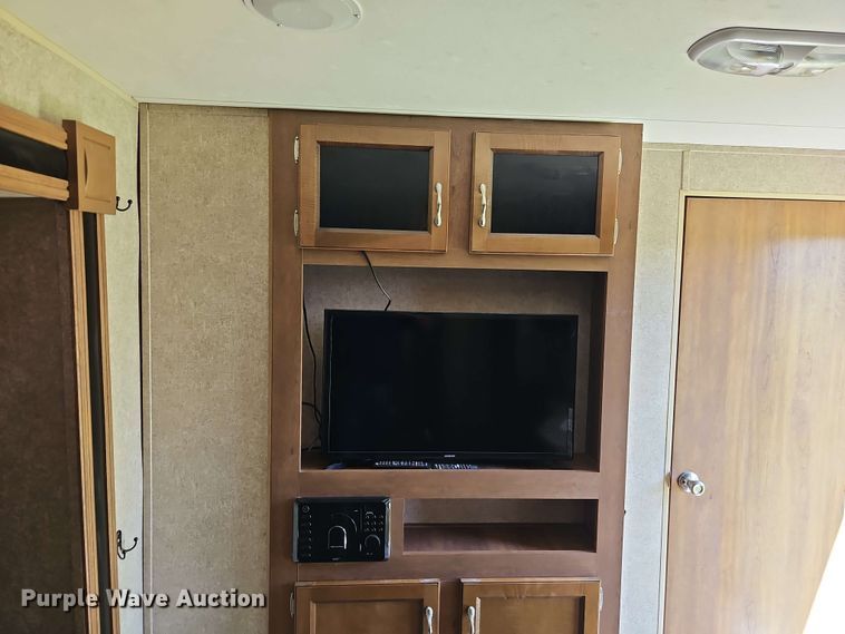 image for item EB7999 2017 Coachman Catalina 321BHDS CK camper