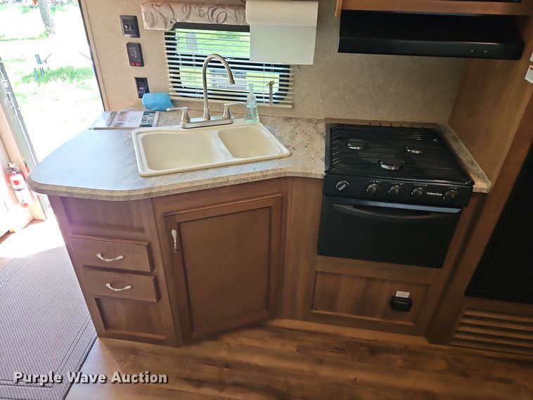 image for item EB7999 2017 Coachman Catalina 321BHDS CK camper