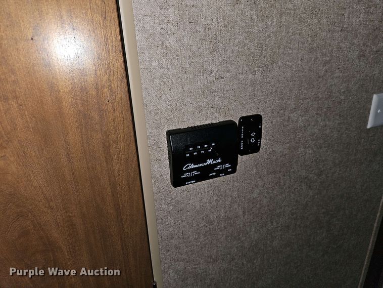 image for item EB7999 2017 Coachman Catalina 321BHDS CK camper