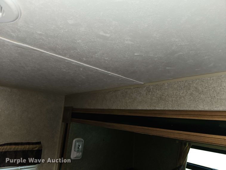 image for item EB7999 2017 Coachman Catalina 321BHDS CK camper