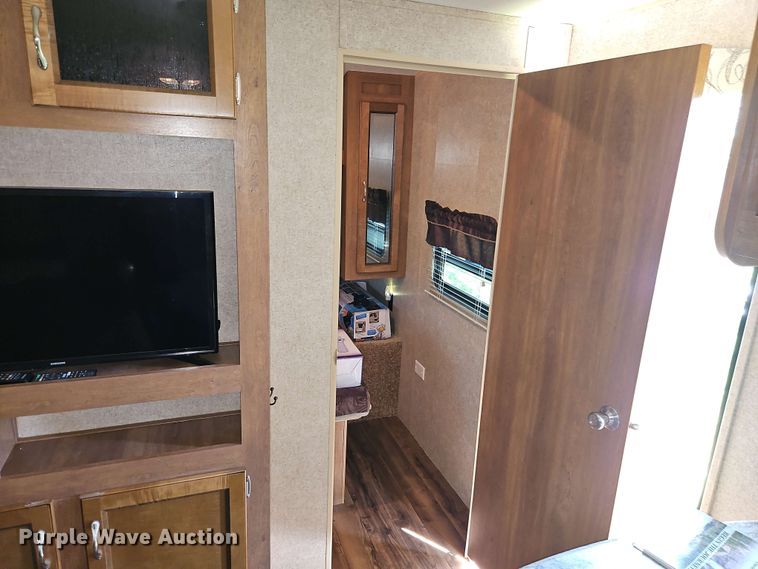 image for item EB7999 2017 Coachman Catalina 321BHDS CK camper