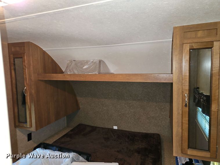 image for item EB7999 2017 Coachman Catalina 321BHDS CK camper