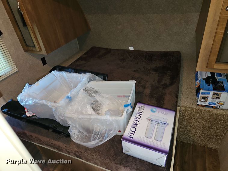 image for item EB7999 2017 Coachman Catalina 321BHDS CK camper