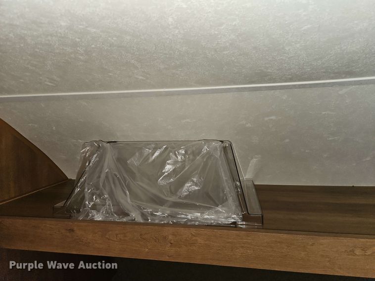 image for item EB7999 2017 Coachman Catalina 321BHDS CK camper