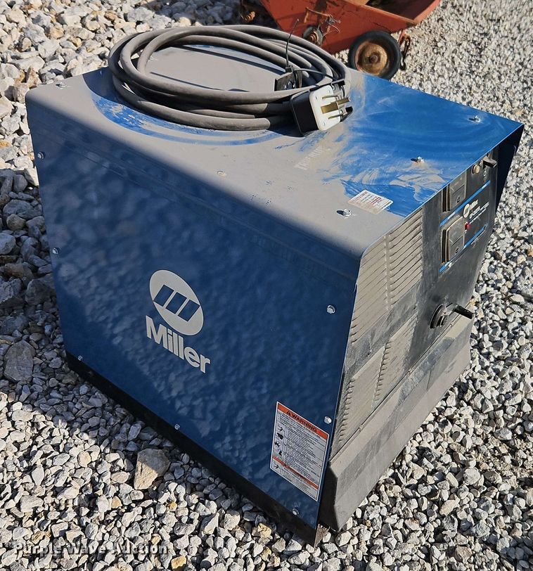 image for item EB8005 Miller CP-252TS welder