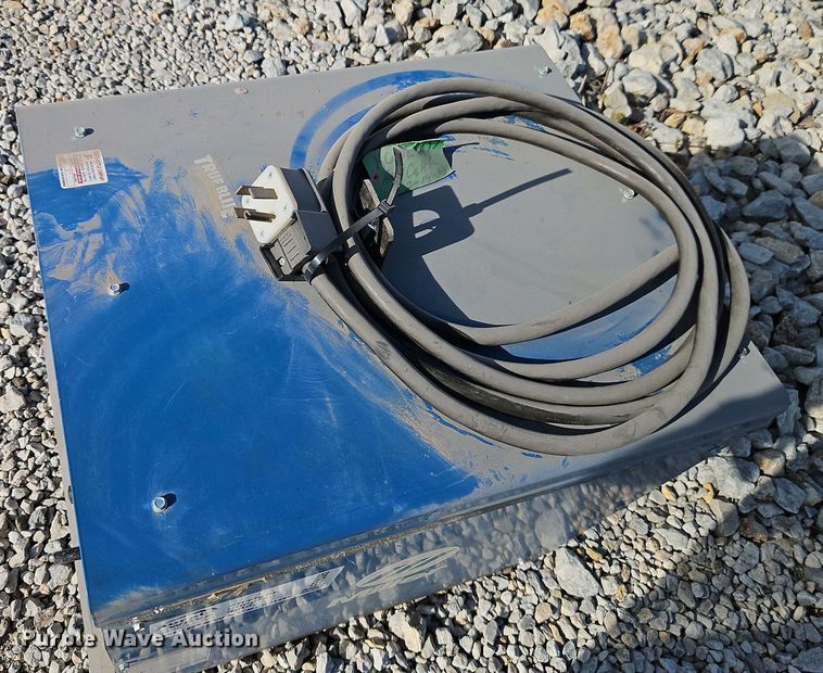 image for item EB8005 Miller CP-252TS welder