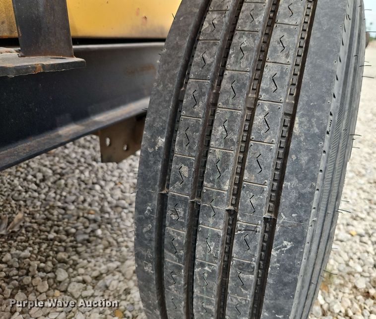 image for item EB8017 Joy air compressor