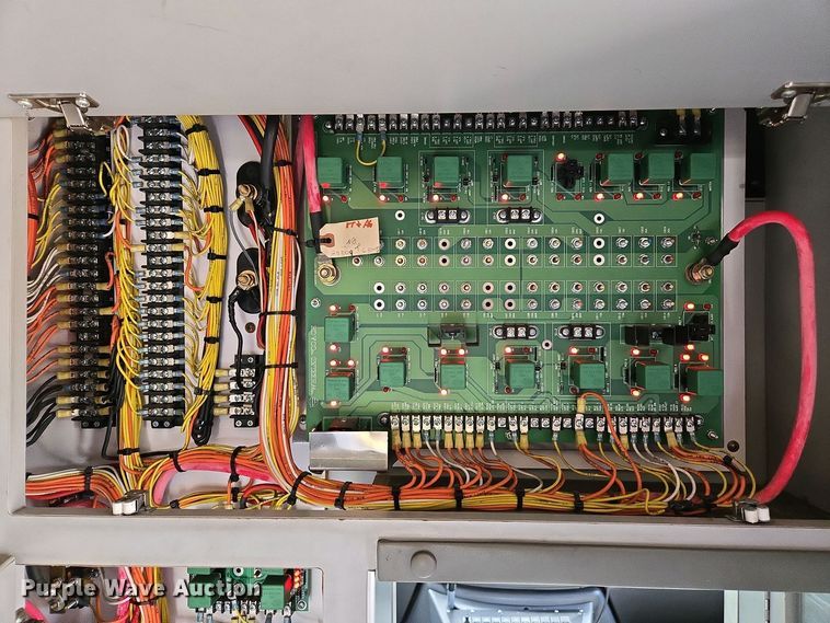 image for item EC0951 2005 Ford E450 Super Duty ambulance