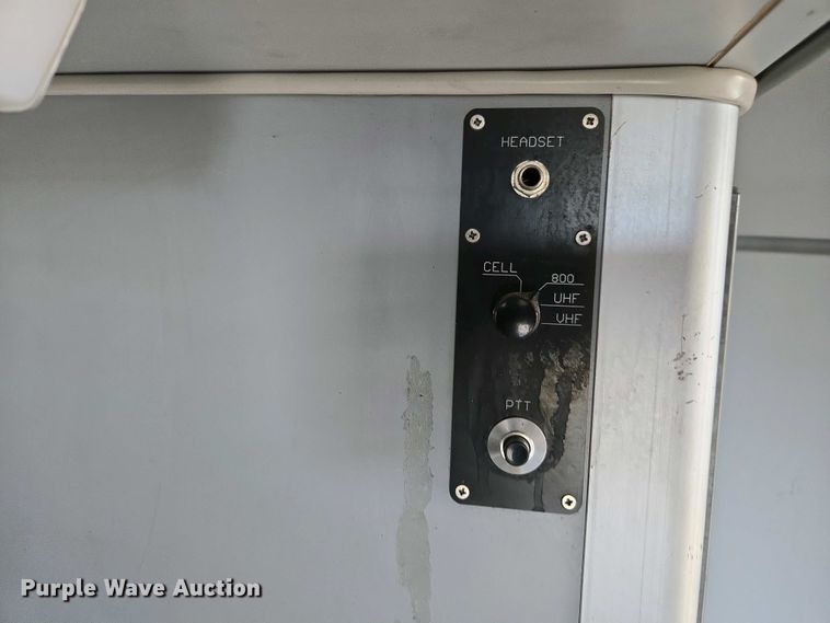 image for item EC0951 2005 Ford E450 Super Duty ambulance