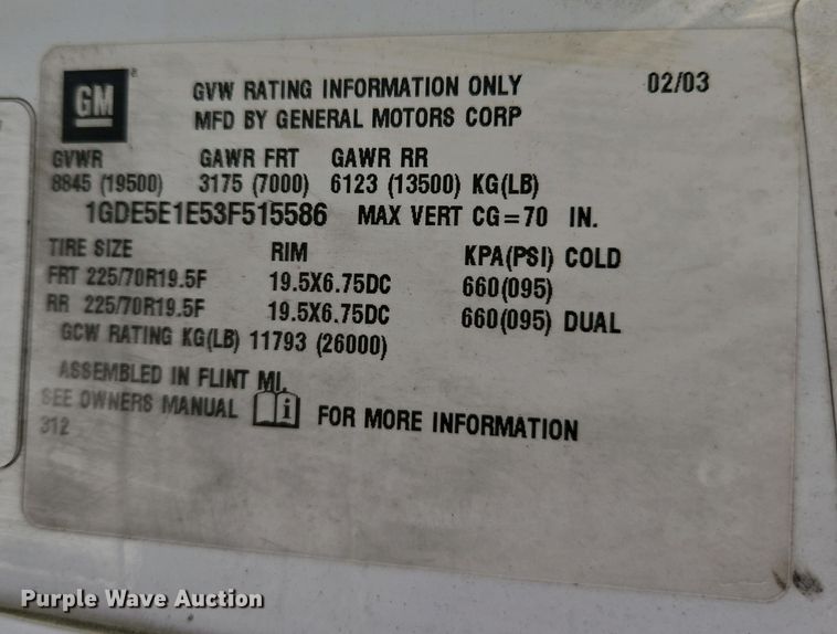 image for item EC0957 2003 GMC 5500 flatbed truck