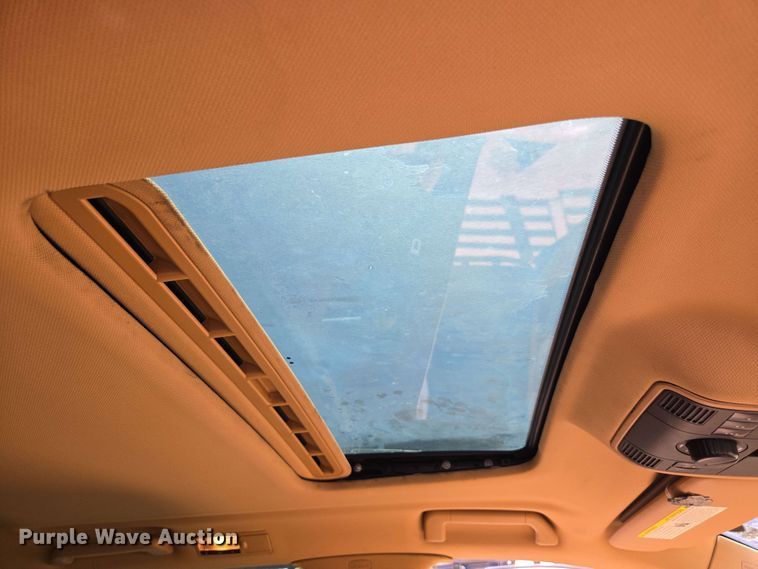 image for item EC1014 2010 Porsche Cayenne SUV