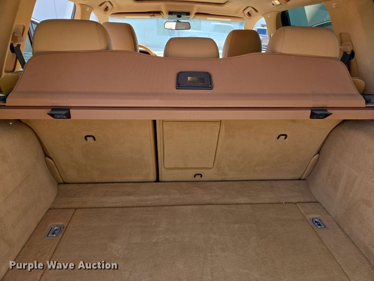 image for item EC1014 2010 Porsche Cayenne SUV